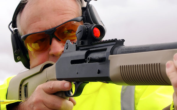 Benelli M4 shotgun article header photo3